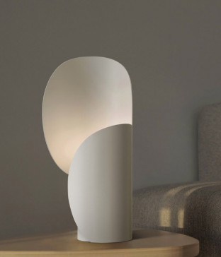 자두 테이블 램프